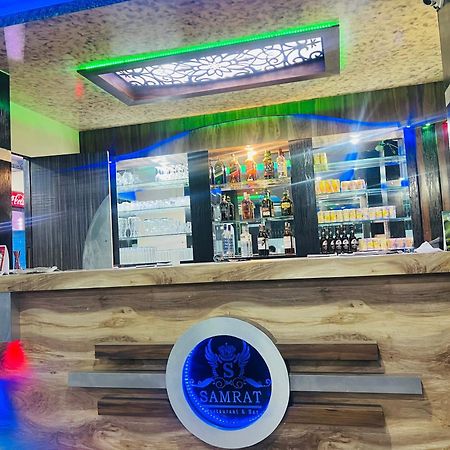 Hotel Samrat Inn Pvt Ltd Lahan ภายนอก รูปภาพ